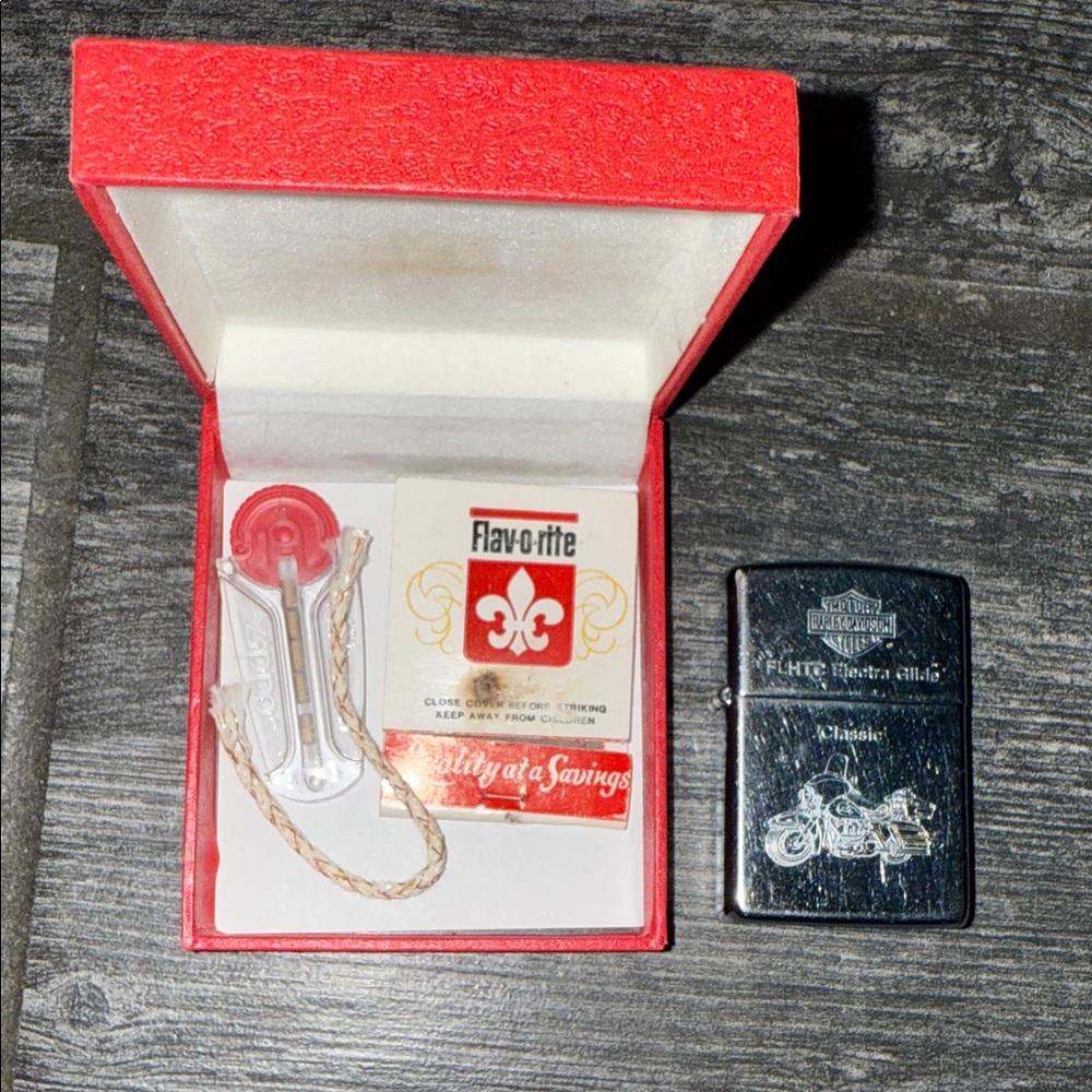 Harley-Davidson Collectible Lighter and Red Gift Box Set vintage